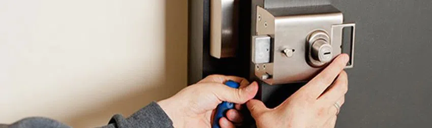 All Day Locksmith Service Central Falls, RI 401-249-9267 All Day Locksmith Service Central Falls, RI 401-249-9267 - Locks-Replace-01